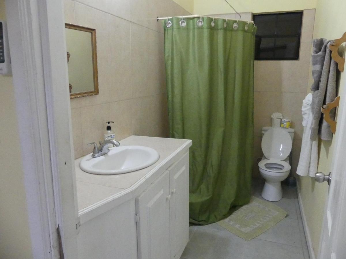 Southern Haven Guesthouse Laborie Kültér fotó